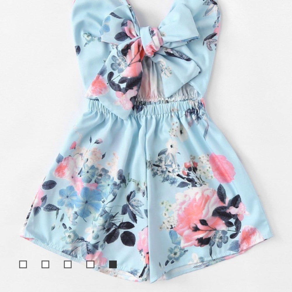 🎉 24Hr SALE! Front Tie Floral Romper! - Picture 4 of 6